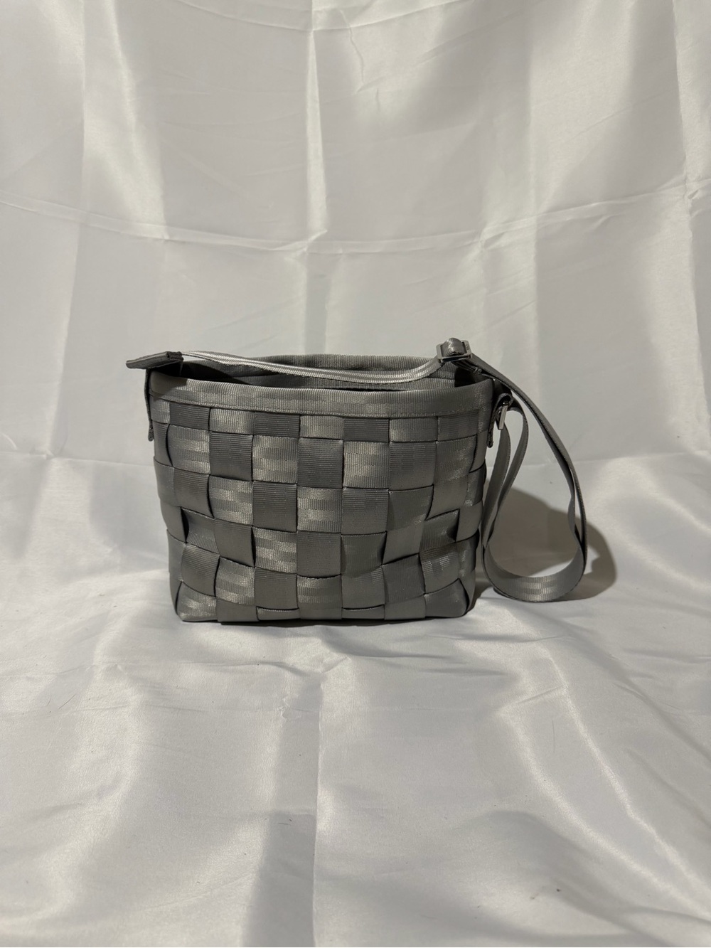 Harvey’s Original Seatbelt Bag (Grey Woven)